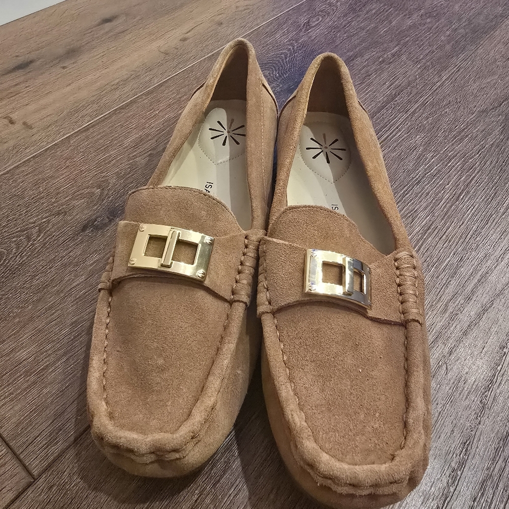 Isaac Mizrahi Alcot Brown Suede Lock Detail Moccasins Loafer Women's Size 7M NEW